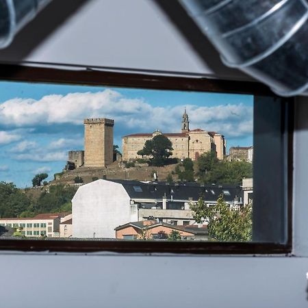 Albergue Santiago 15 Monforte Monforte De Lemos Exteriör bild
