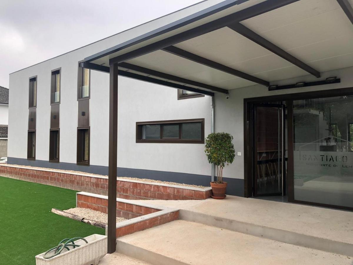Albergue Santiago 15 Monforte Monforte De Lemos Exteriör bild