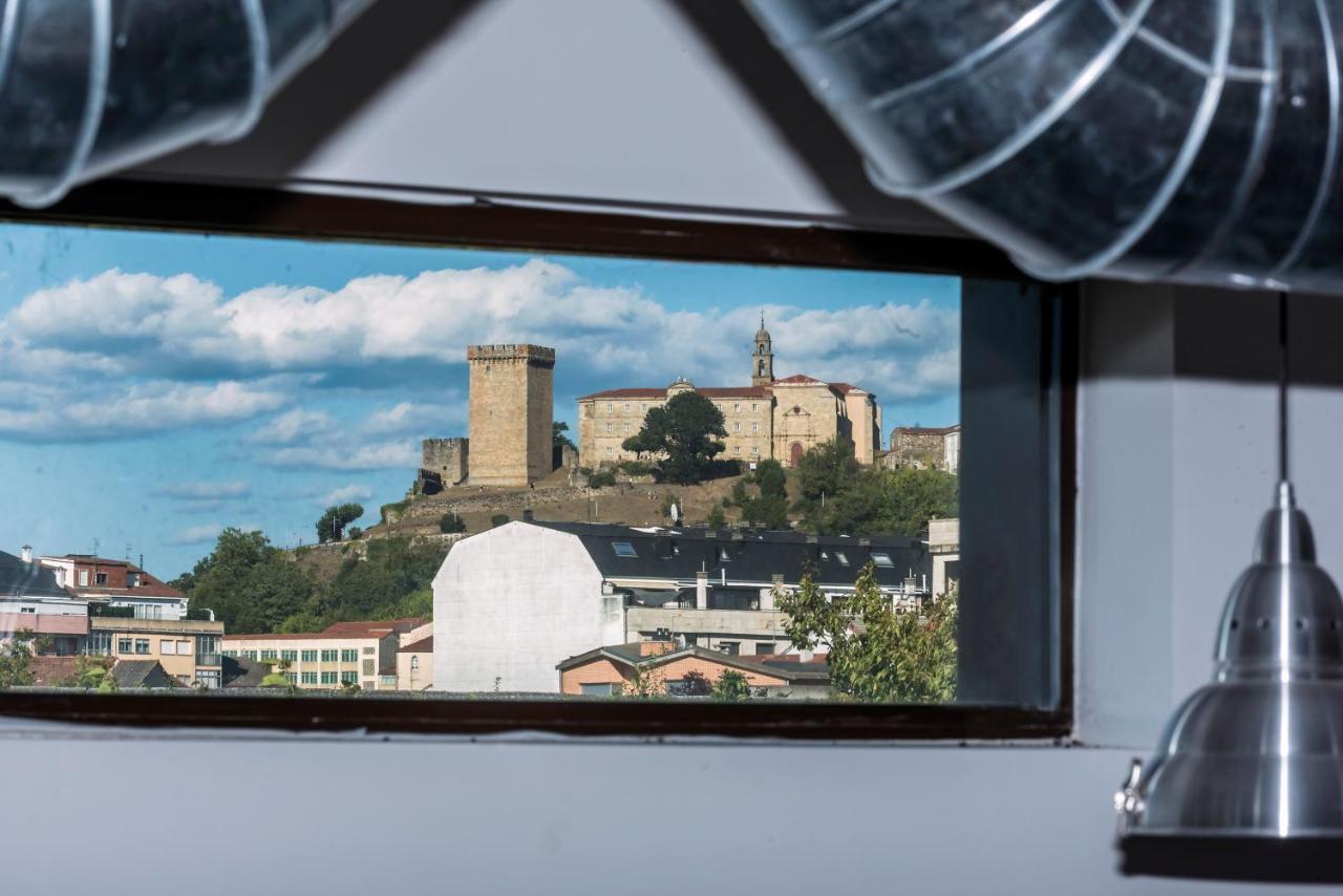 Albergue Santiago 15 Monforte Monforte De Lemos Exteriör bild