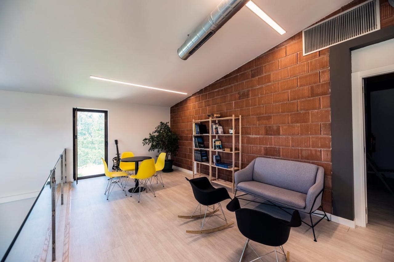 Albergue Santiago 15 Monforte Monforte De Lemos Exteriör bild